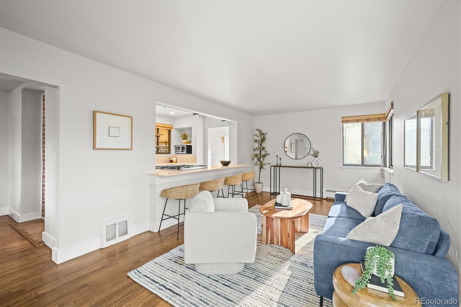 MLS Image #3 for 851  quebec street,denver, Colorado