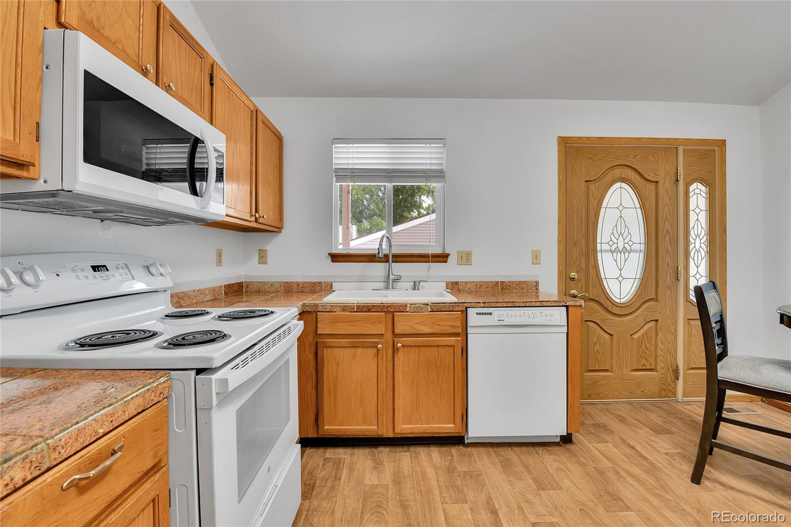 MLS Image #7 for 5056 e 112th court,thornton, Colorado