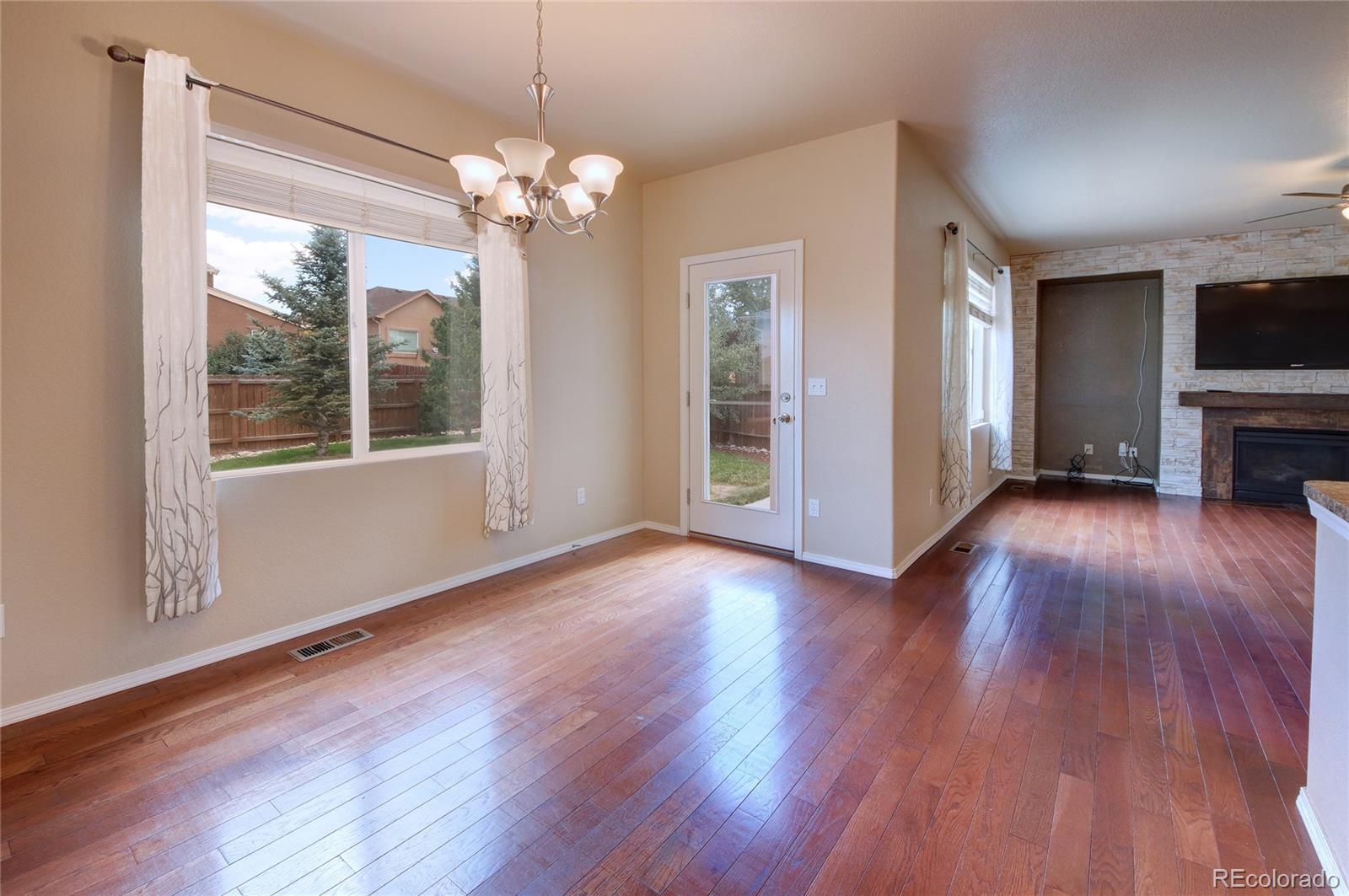 MLS Image #13 for 5947  cumbre vista way,colorado springs, Colorado