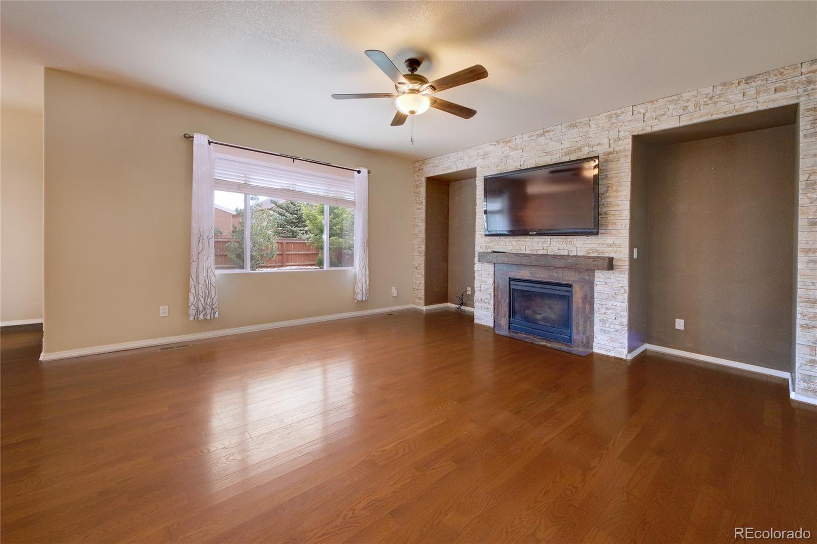 MLS Image #14 for 5947  cumbre vista way,colorado springs, Colorado