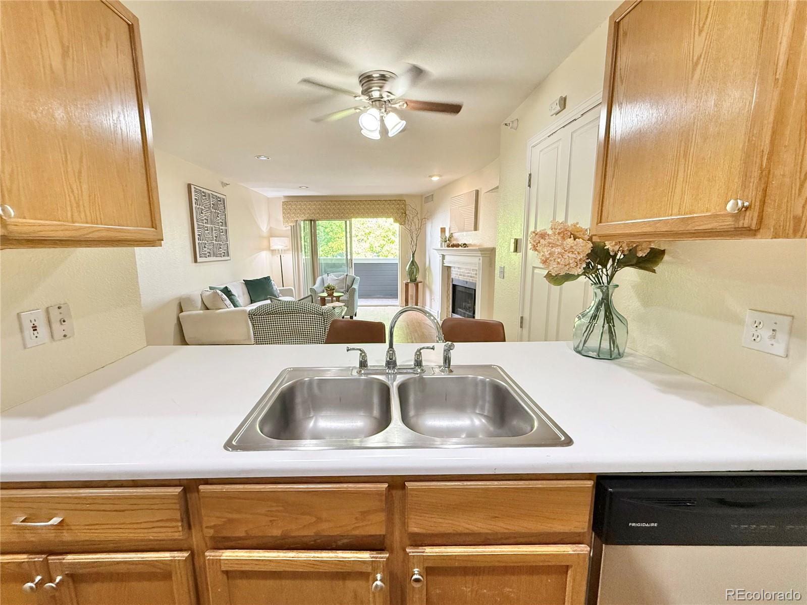 MLS Image #11 for 444 s kittredge street 205,aurora, Colorado