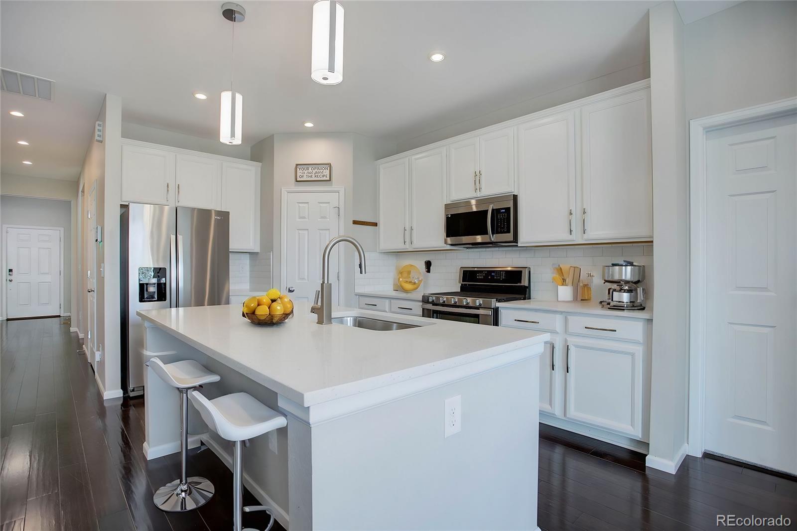 MLS Image #2 for 4238 s netherland circle,aurora, Colorado