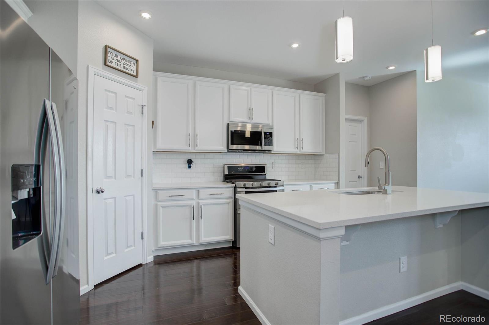 MLS Image #3 for 4238 s netherland circle,aurora, Colorado