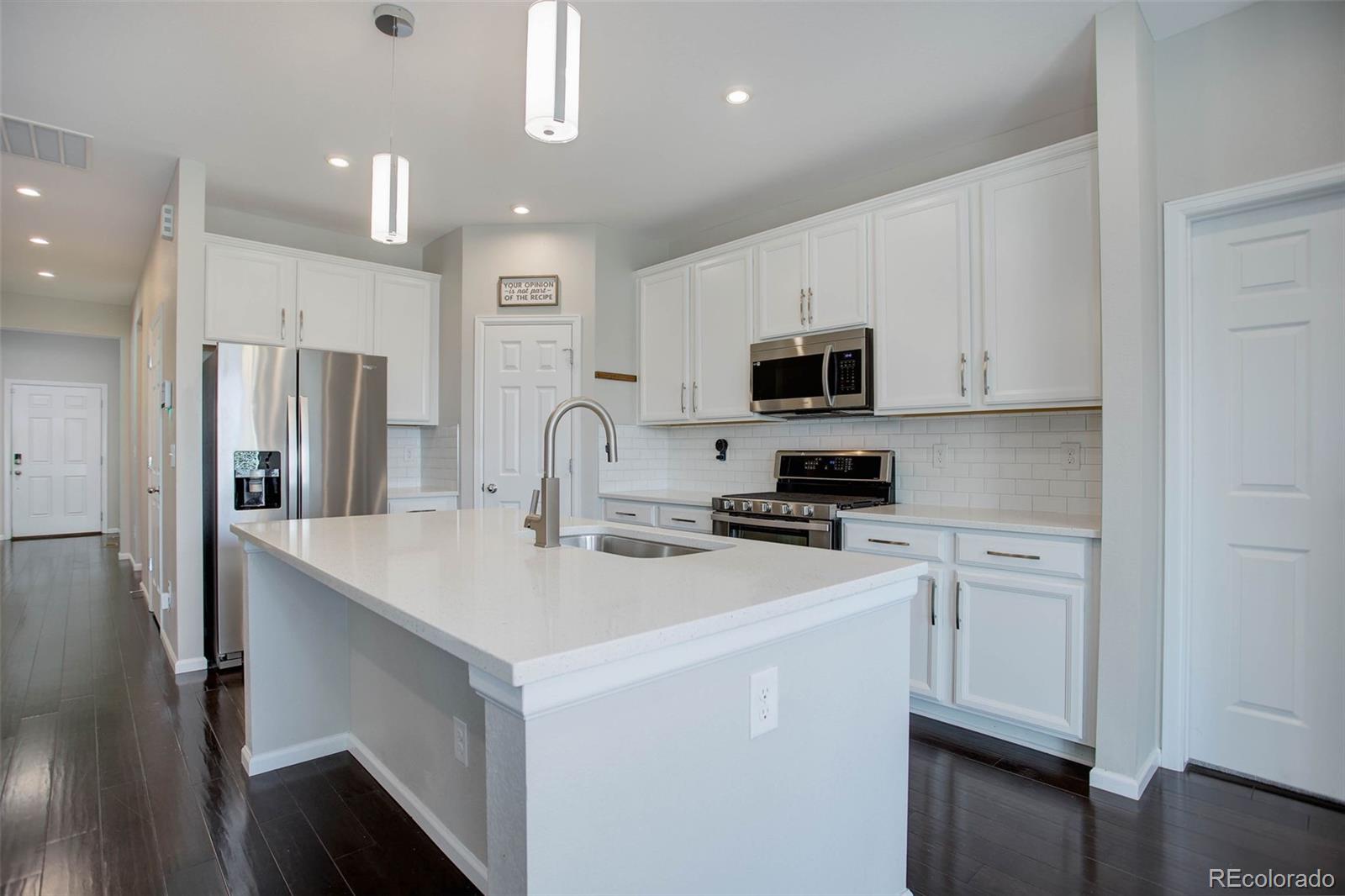 MLS Image #4 for 4238 s netherland circle,aurora, Colorado