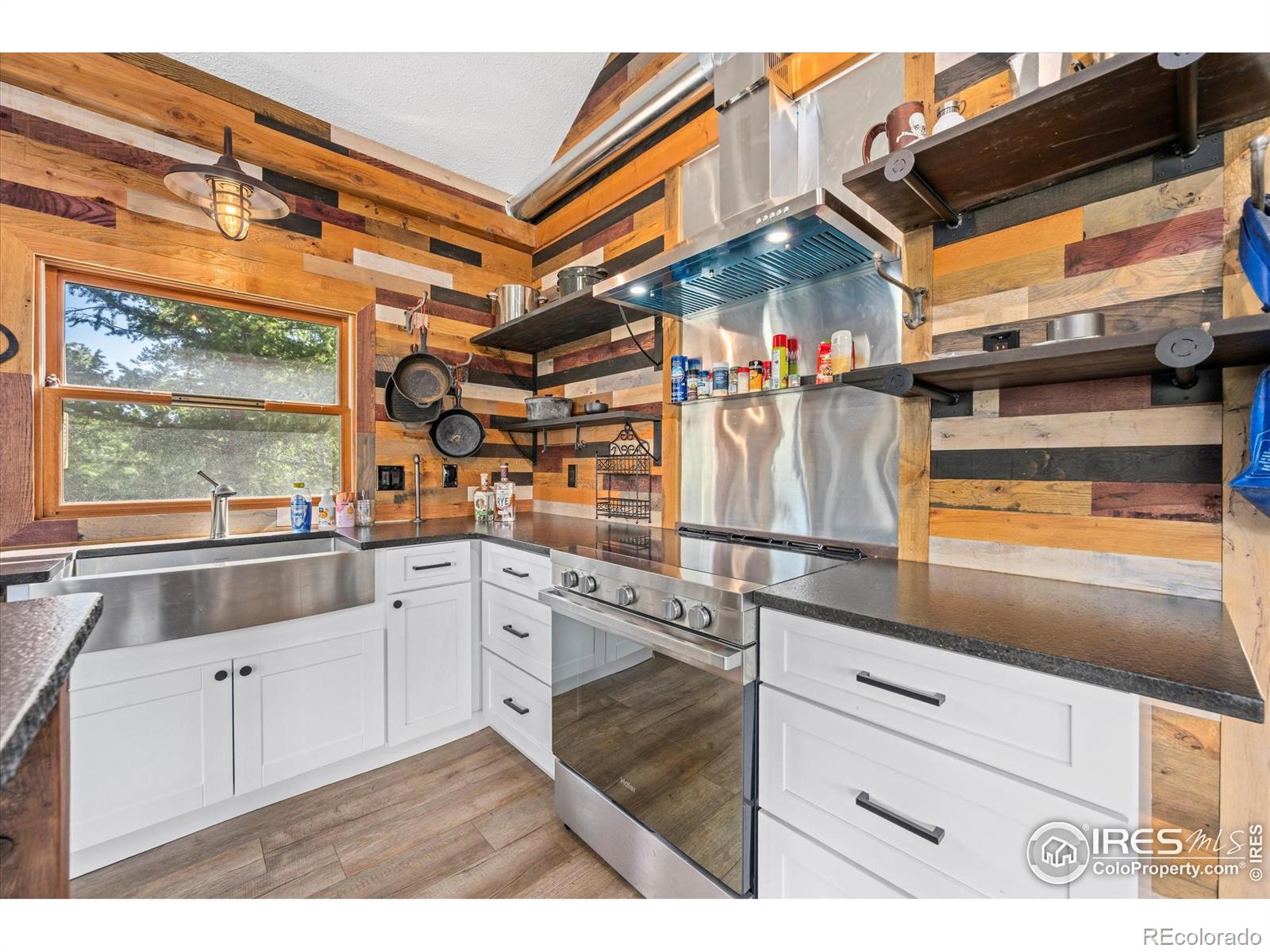 MLS Image #10 for 742  hickory drive,lyons, Colorado