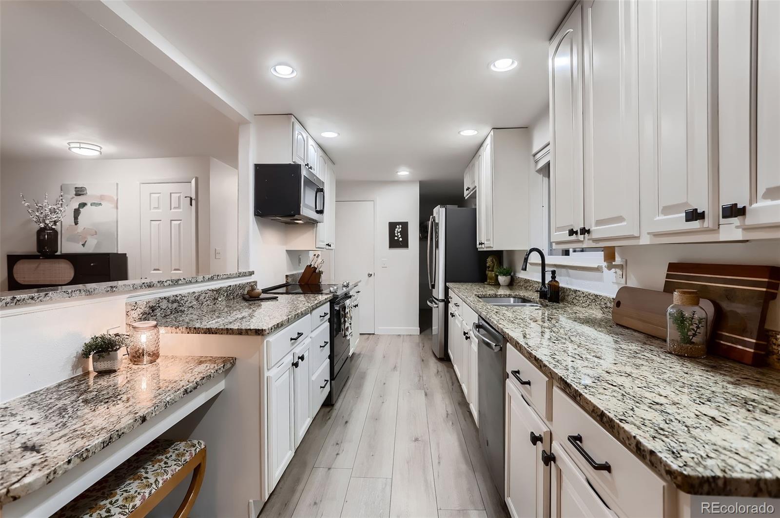 MLS Image #10 for 6725  dover street,arvada, Colorado