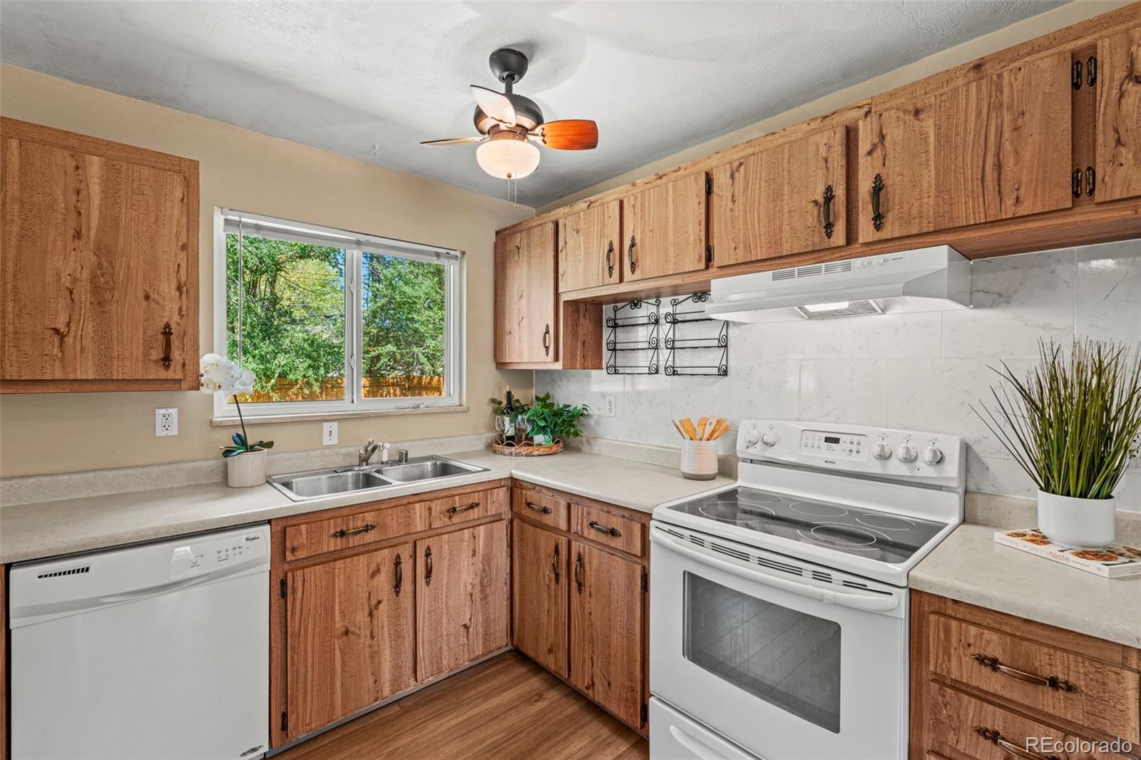 MLS Image #11 for 930  bowser drive,colorado springs, Colorado