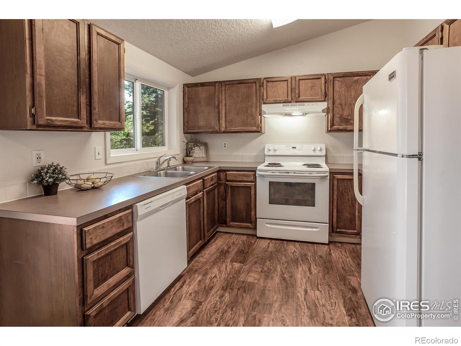 MLS Image #10 for 2826  morgan court,fort collins, Colorado
