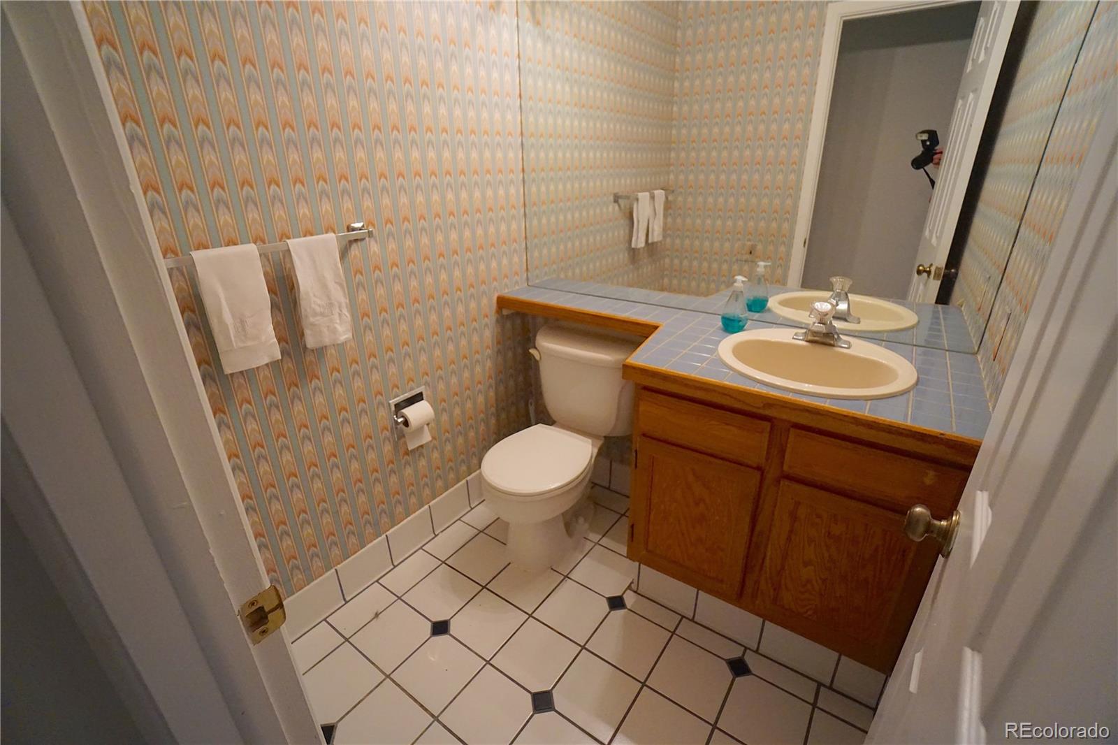MLS Image #11 for 2997 w long court,littleton, Colorado