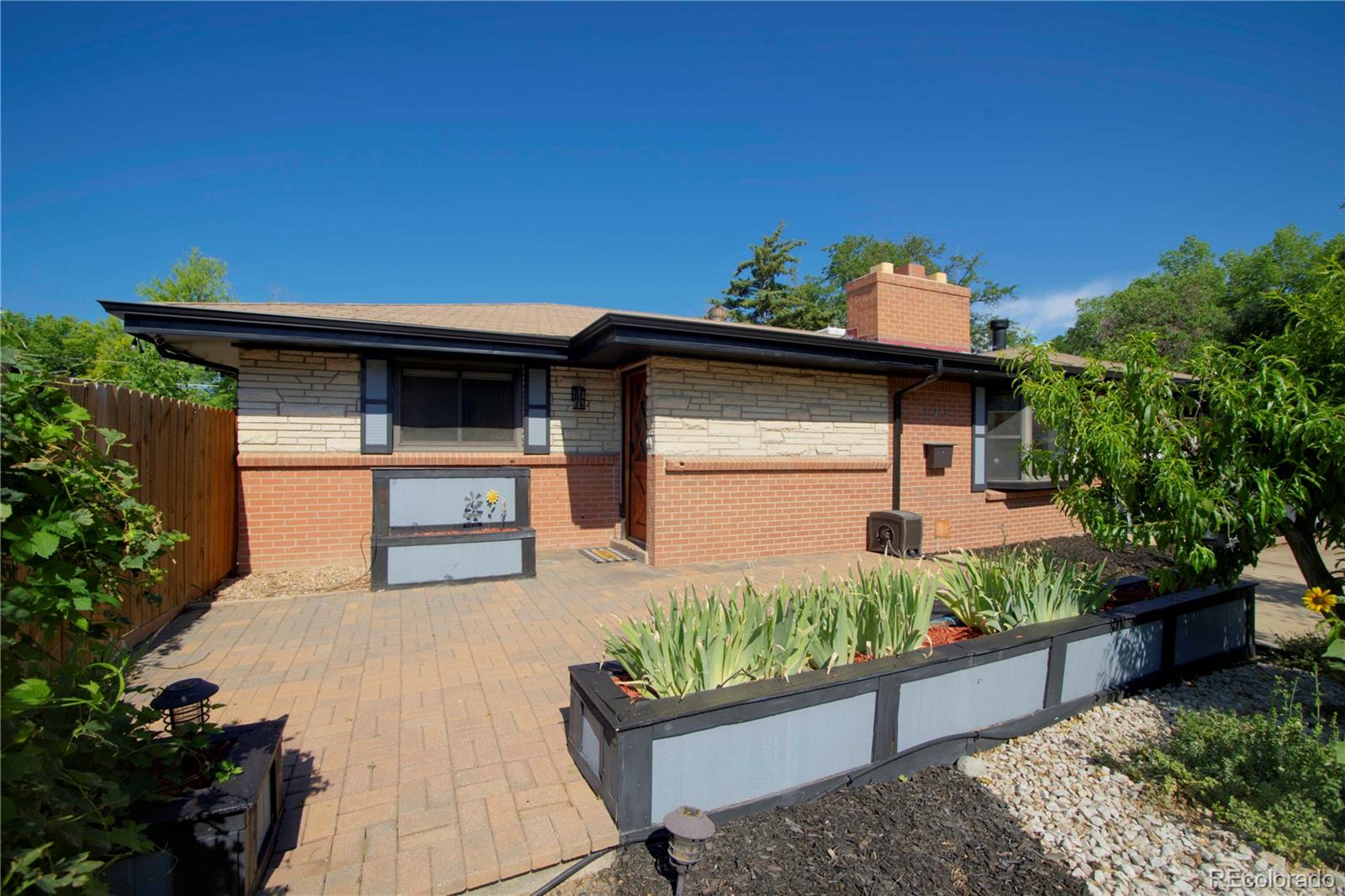 MLS Image #2 for 423  lima street,aurora, Colorado