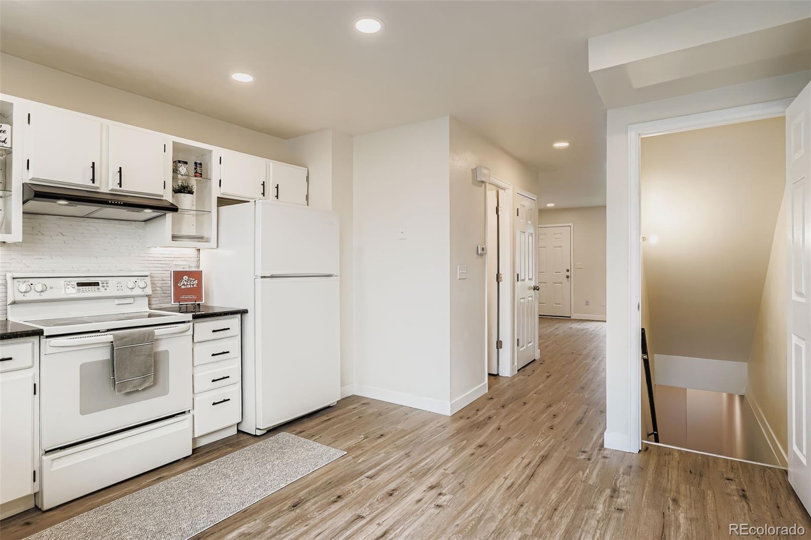 MLS Image #11 for 15775 e 13th place,aurora, Colorado