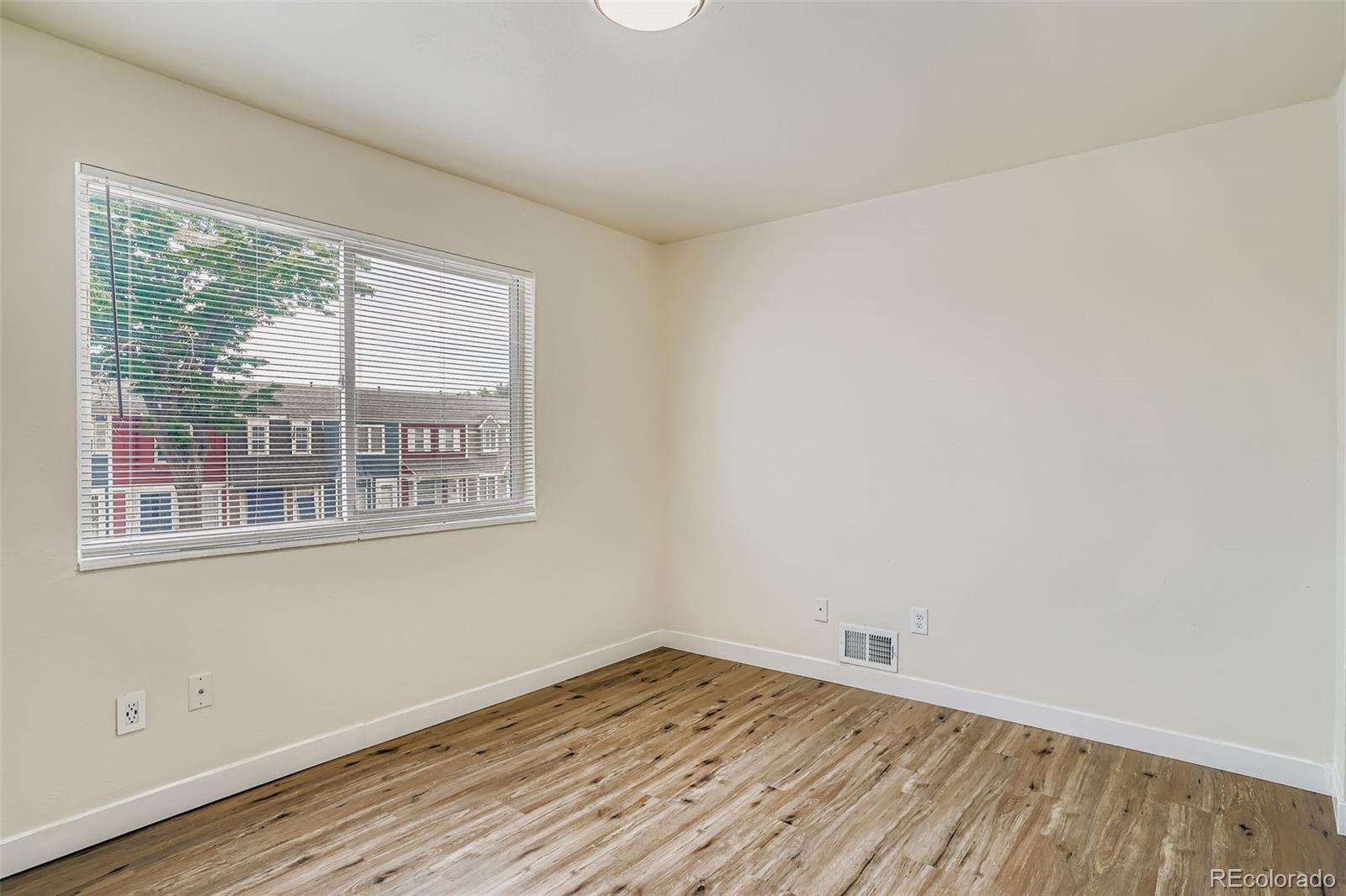 MLS Image #16 for 15775 e 13th place,aurora, Colorado
