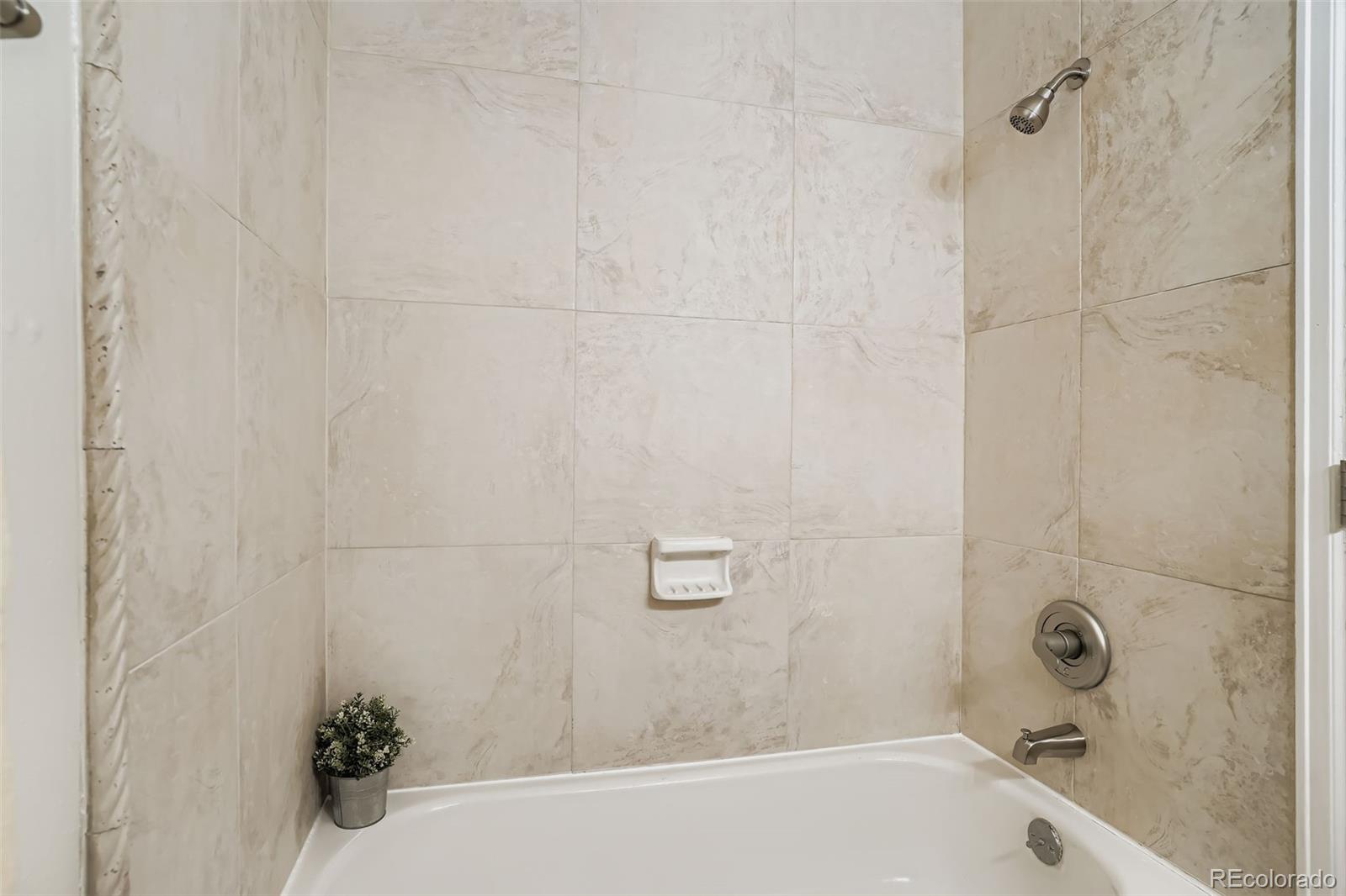 MLS Image #18 for 15775 e 13th place,aurora, Colorado