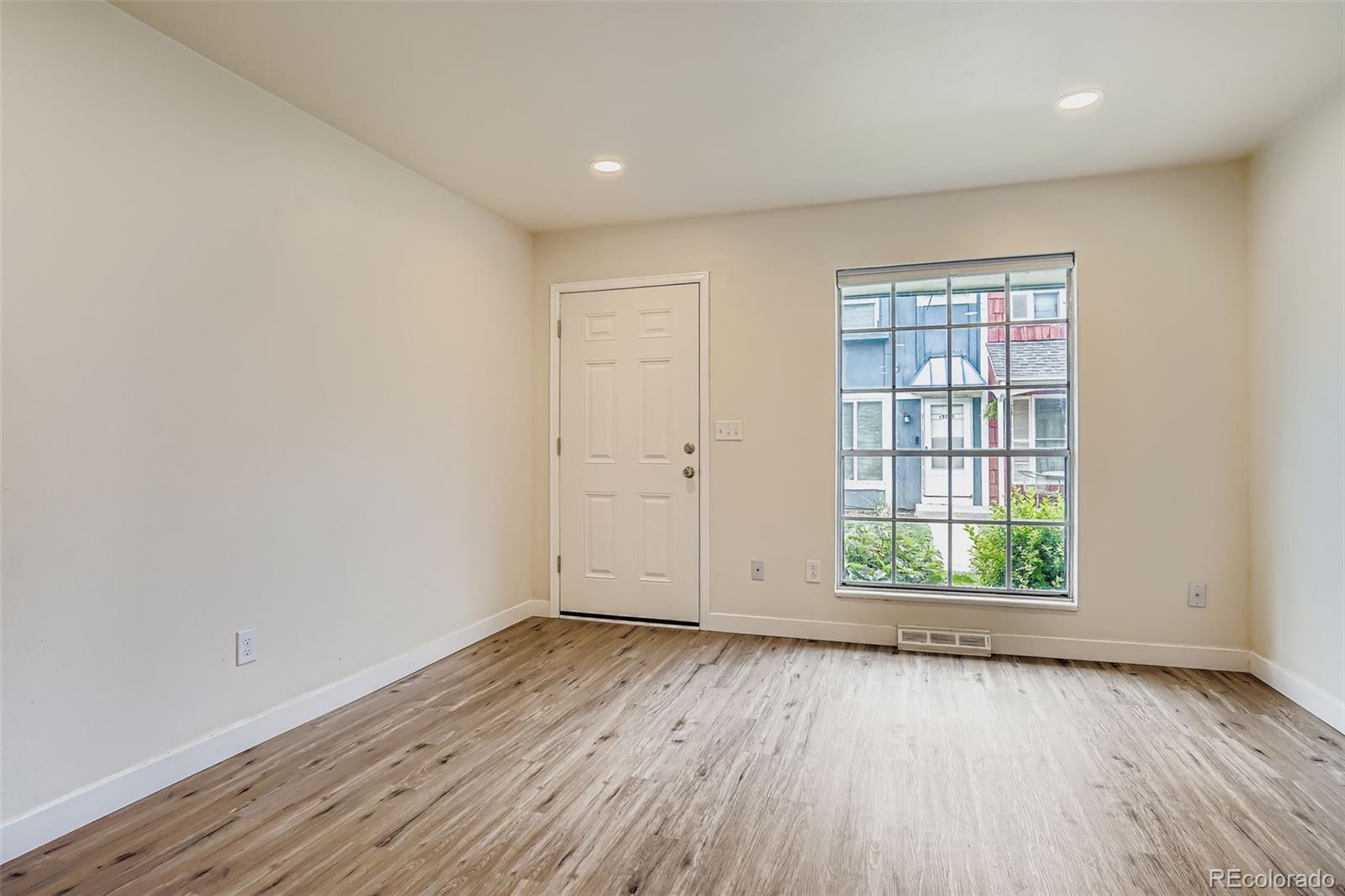 MLS Image #3 for 15775 e 13th place,aurora, Colorado
