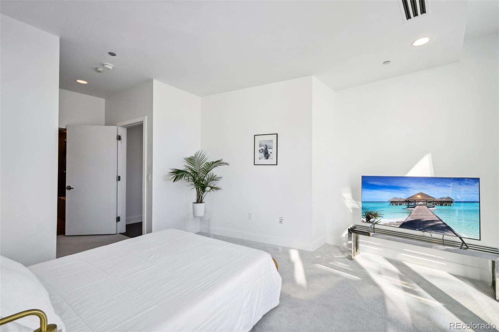 MLS Image #24 for 55 w 12th avenue 408,denver, Colorado