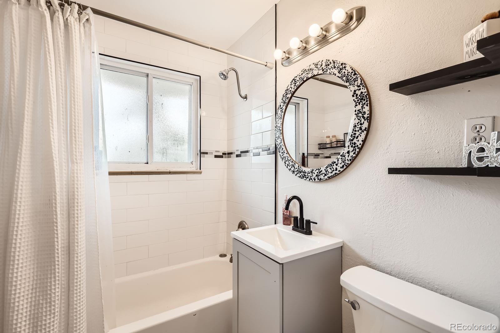 MLS Image #11 for 664  planet place,thornton, Colorado
