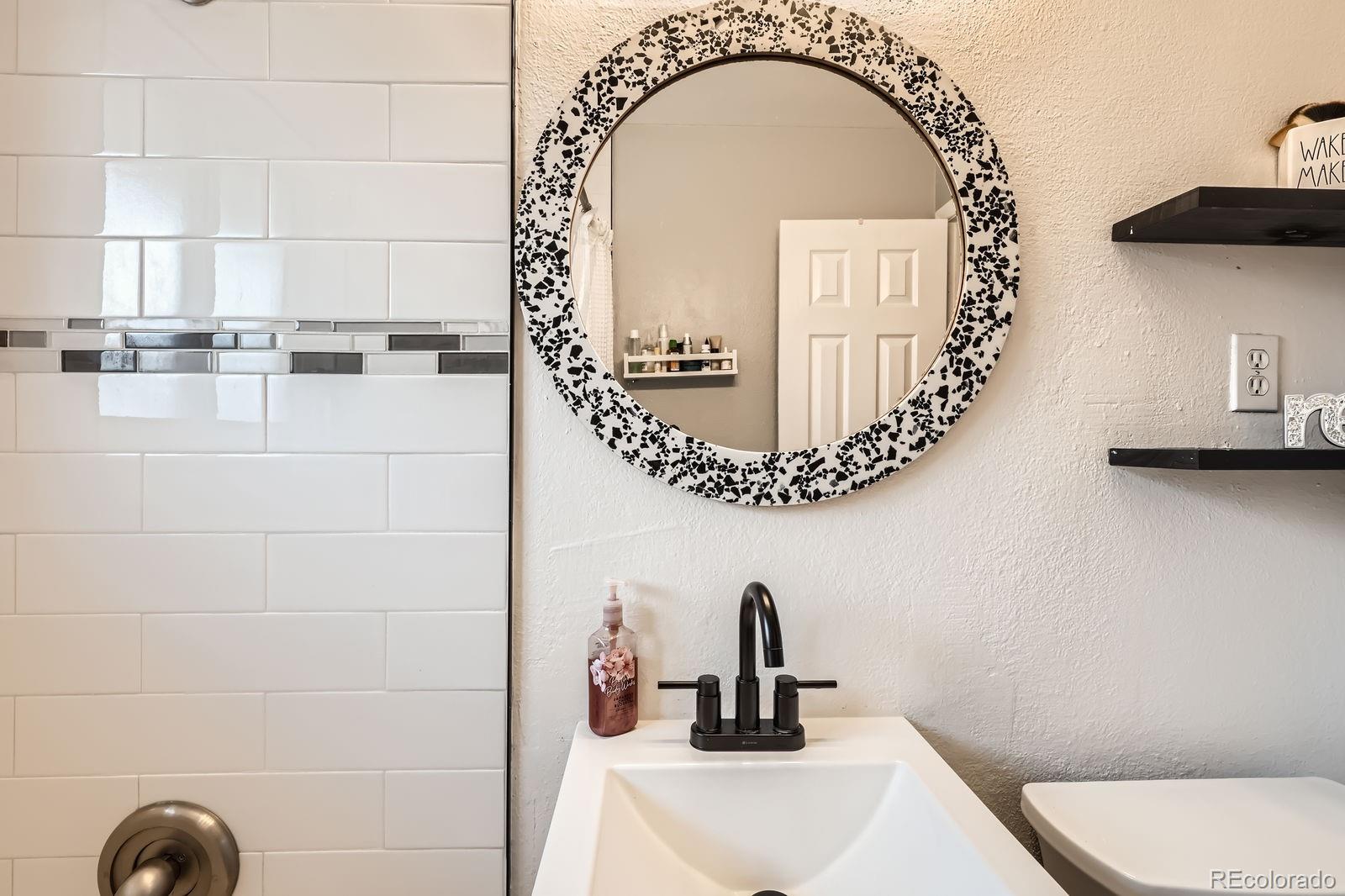 MLS Image #12 for 664  planet place,thornton, Colorado