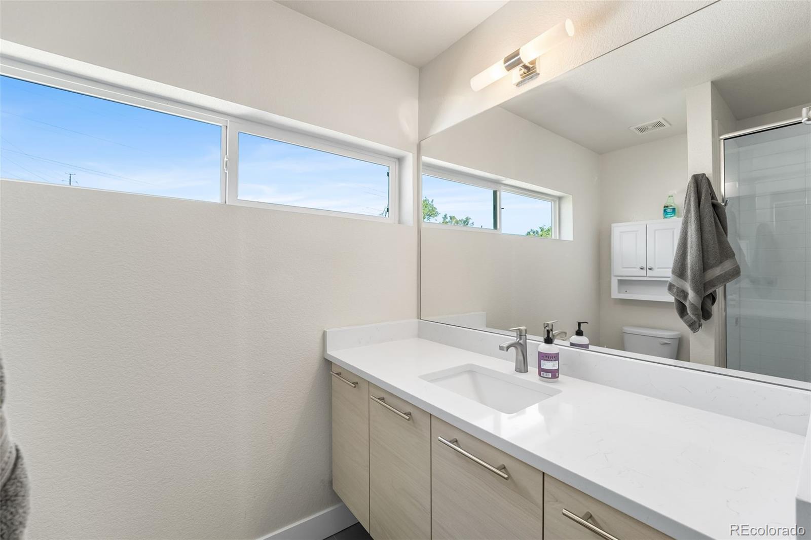 MLS Image #18 for 5642 w 10th place,lakewood, Colorado
