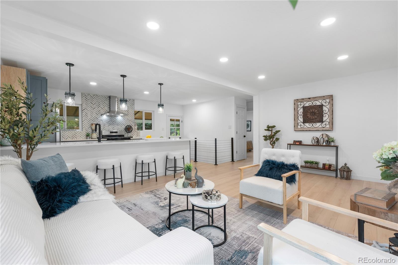 MLS Image #12 for 3227 s grape st street,denver, Colorado