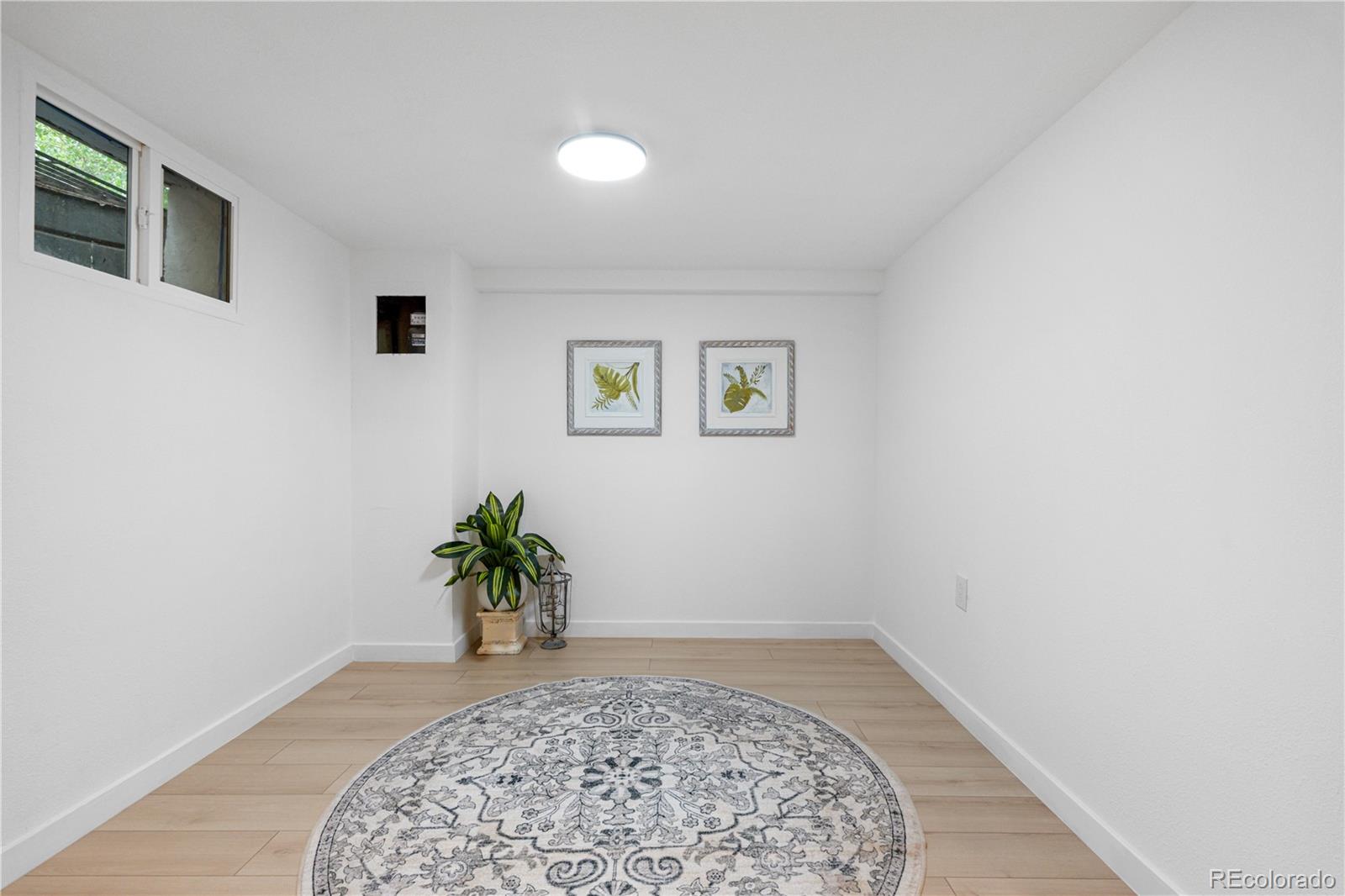 MLS Image #17 for 3227 s grape st street,denver, Colorado