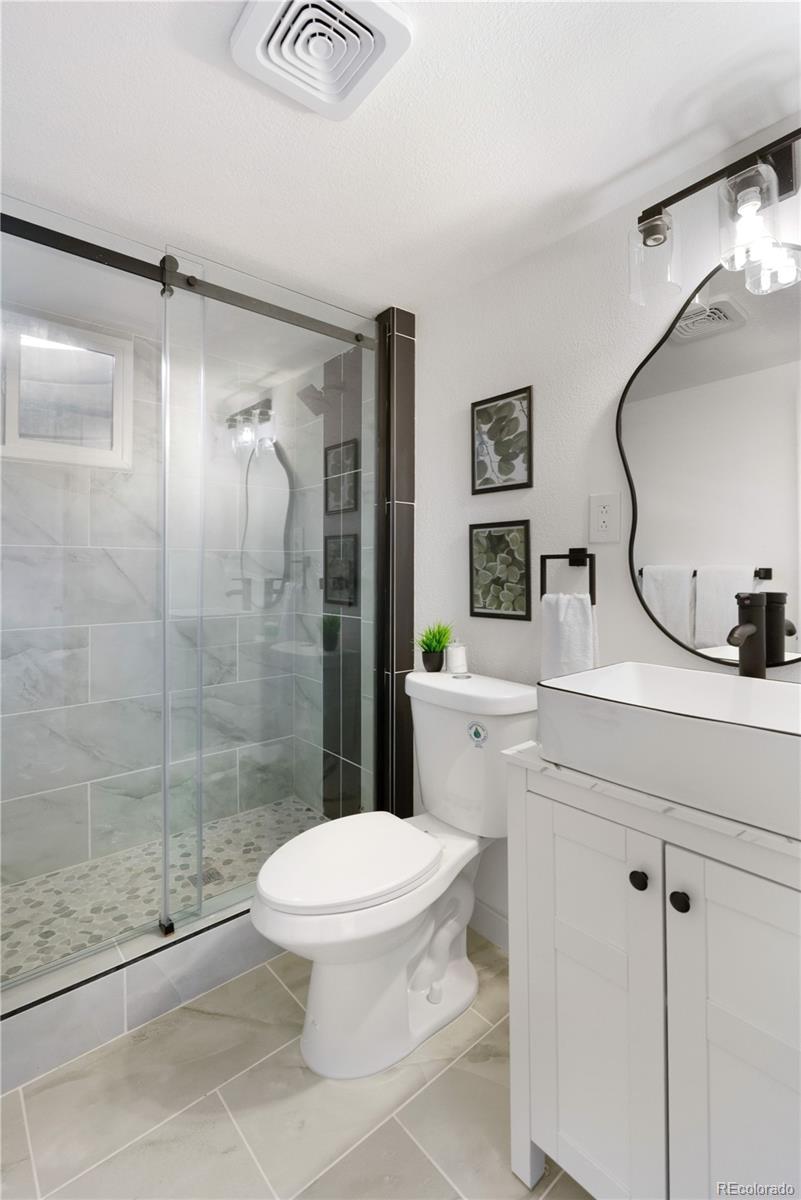 MLS Image #18 for 3227 s grape st street,denver, Colorado