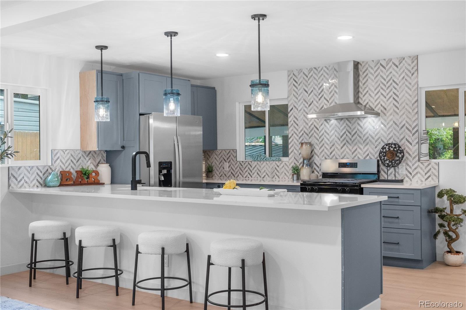 MLS Image #7 for 3227 s grape st street,denver, Colorado