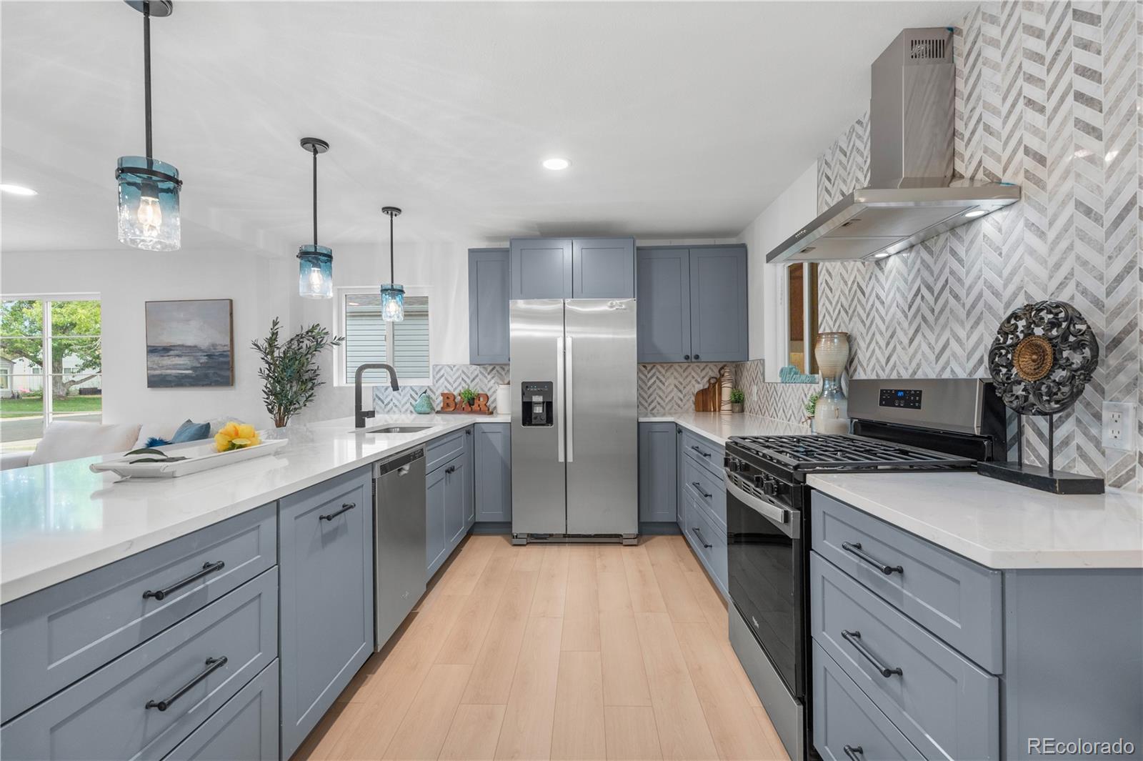 MLS Image #8 for 3227 s grape st street,denver, Colorado
