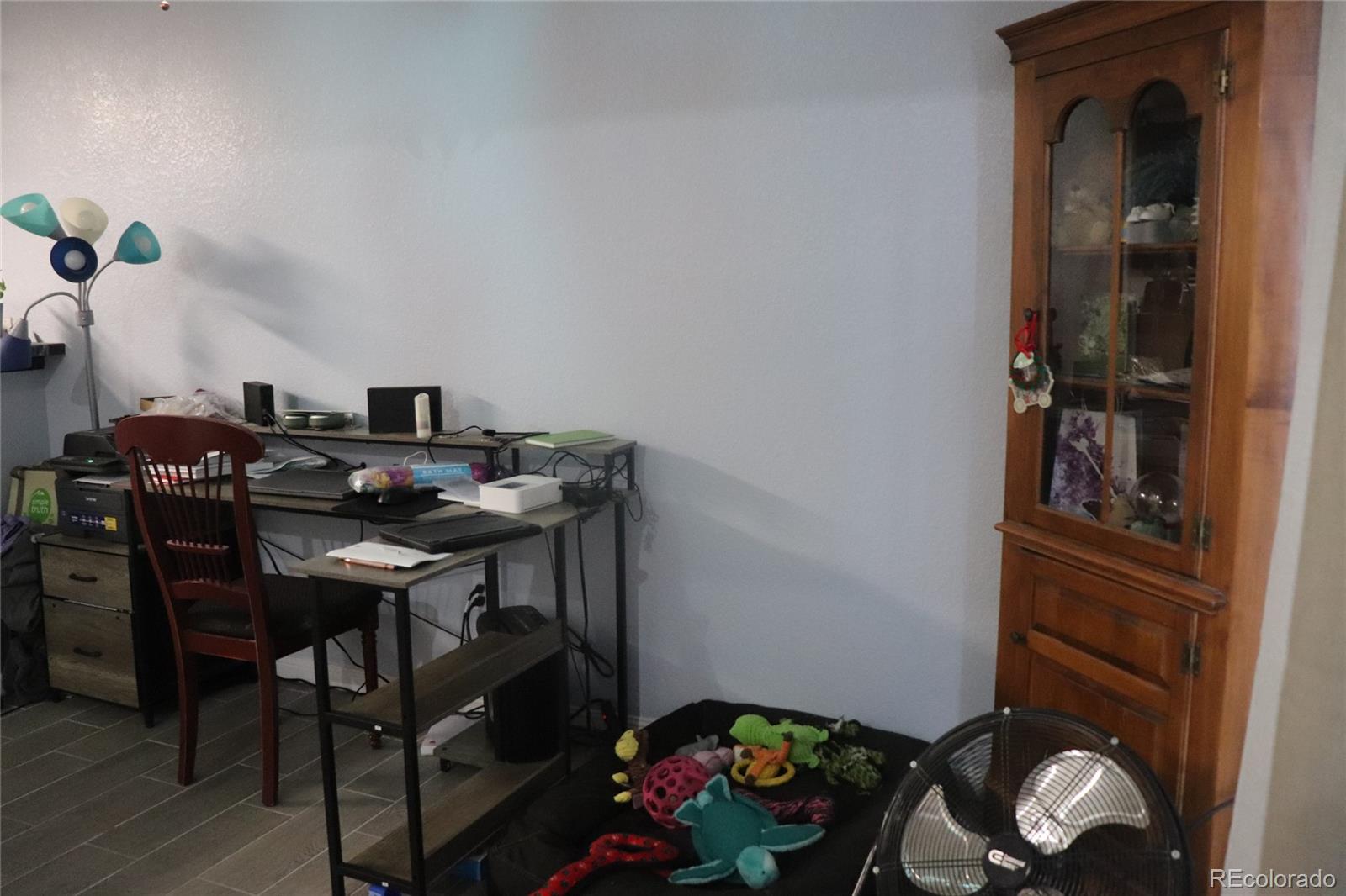 MLS Image #13 for 15555 e 40th avenue,denver, Colorado