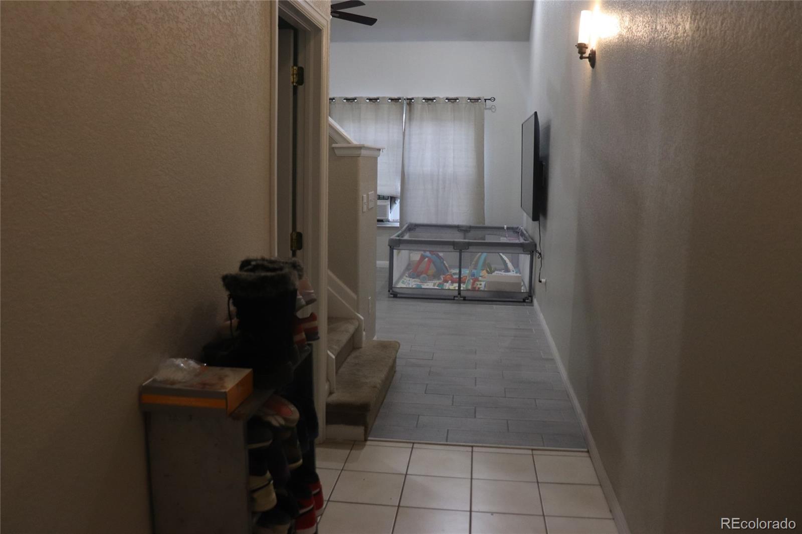 MLS Image #3 for 15555 e 40th avenue,denver, Colorado