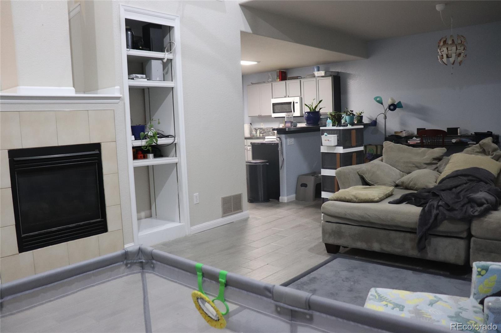 MLS Image #8 for 15555 e 40th avenue,denver, Colorado