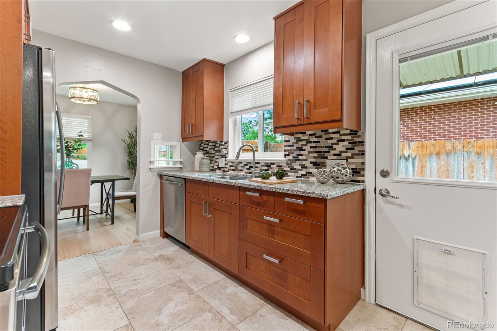 MLS Image #11 for 6520  saulsbury court,arvada, Colorado