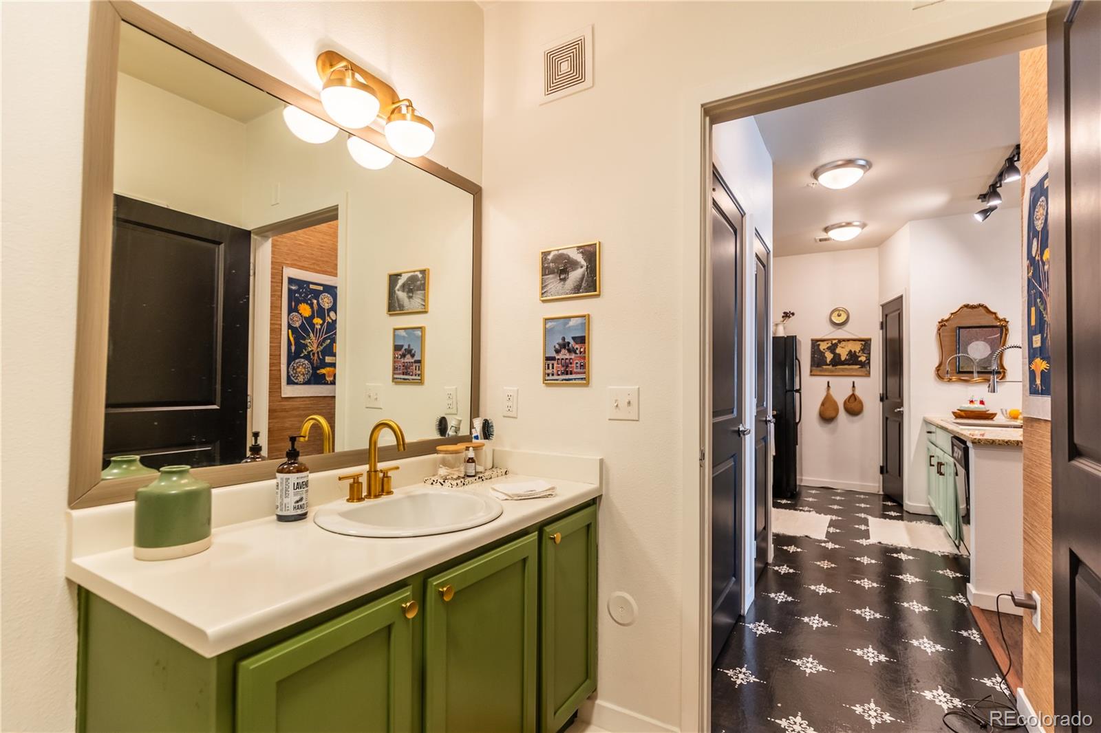 MLS Image #23 for 4100  albion street,denver, Colorado