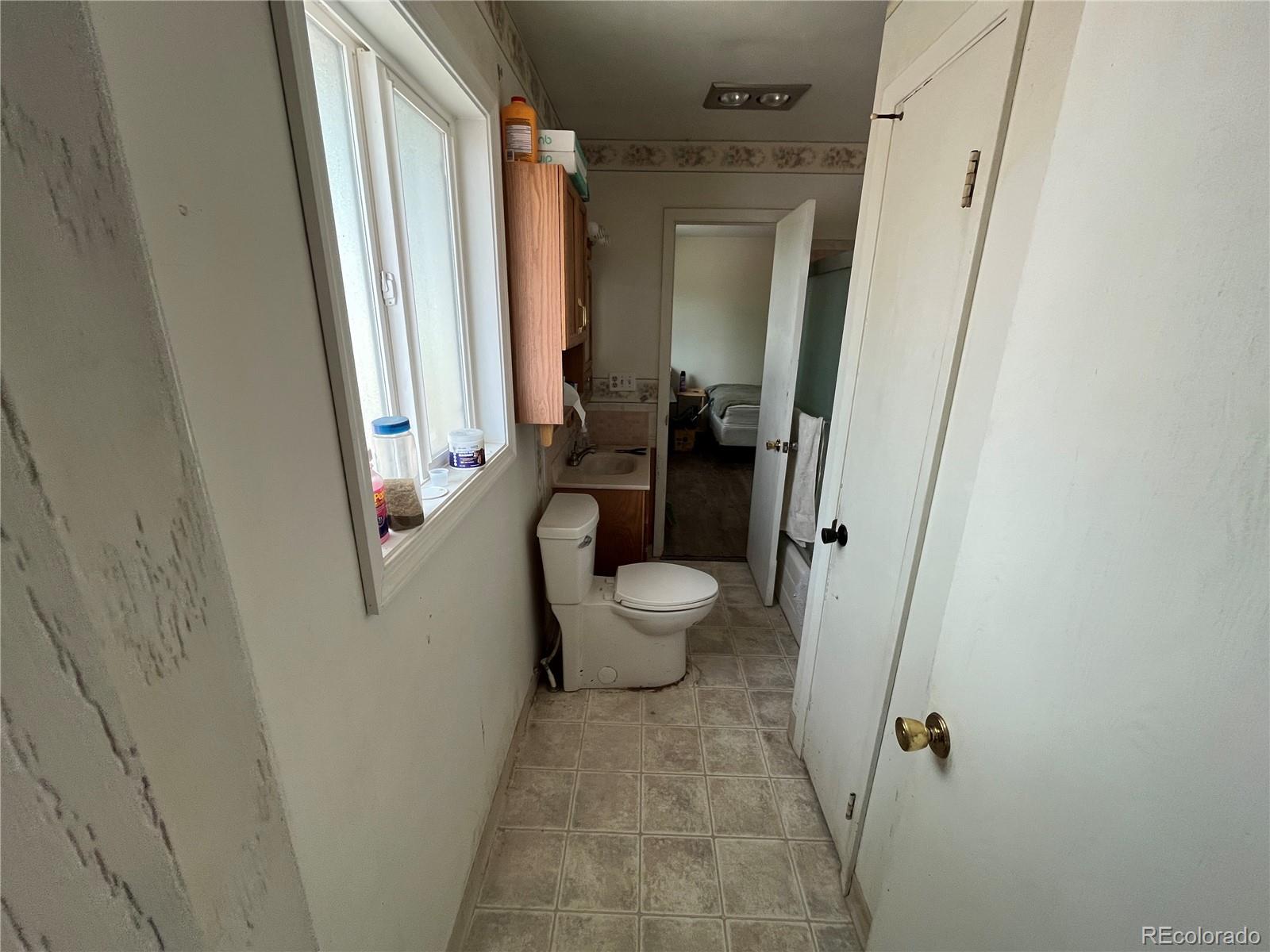MLS Image #12 for 644 s avenida del oro ,pueblo, Colorado
