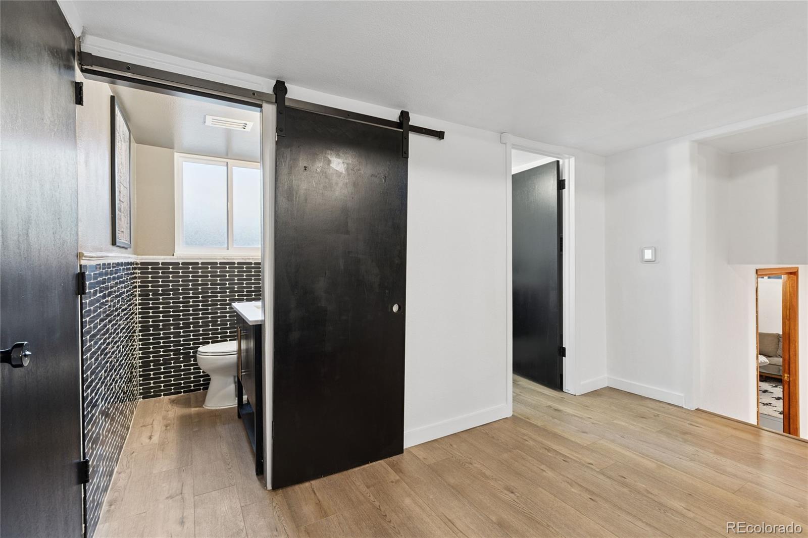 MLS Image #17 for 10000 e ohio avenue,denver, Colorado