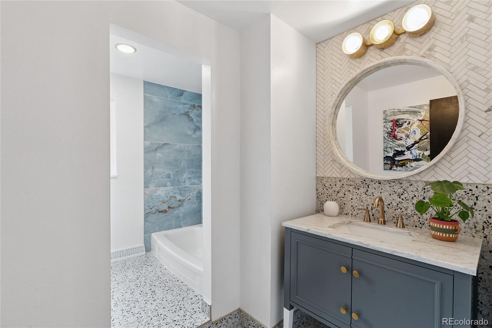 MLS Image #24 for 10000 e ohio avenue,denver, Colorado
