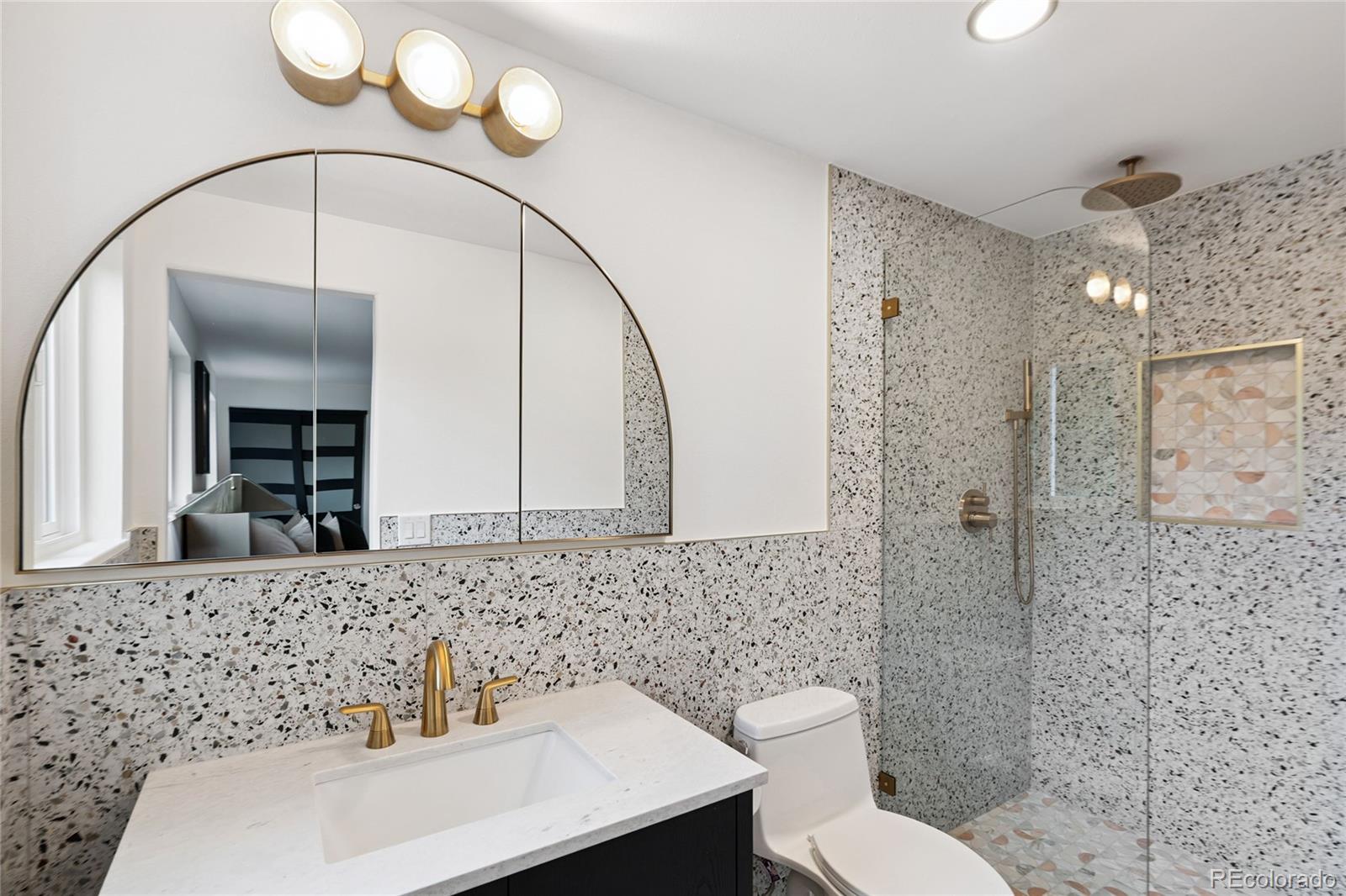 MLS Image #33 for 10000 e ohio avenue,denver, Colorado