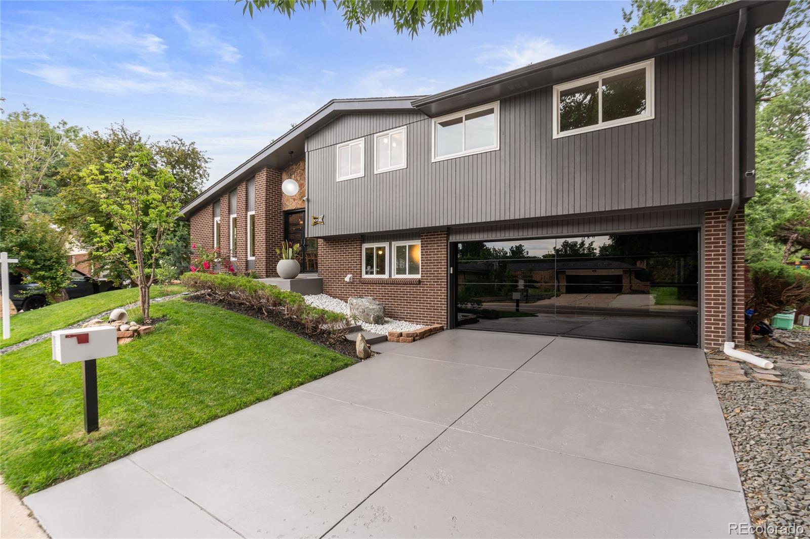 MLS Image #37 for 10000 e ohio avenue,denver, Colorado