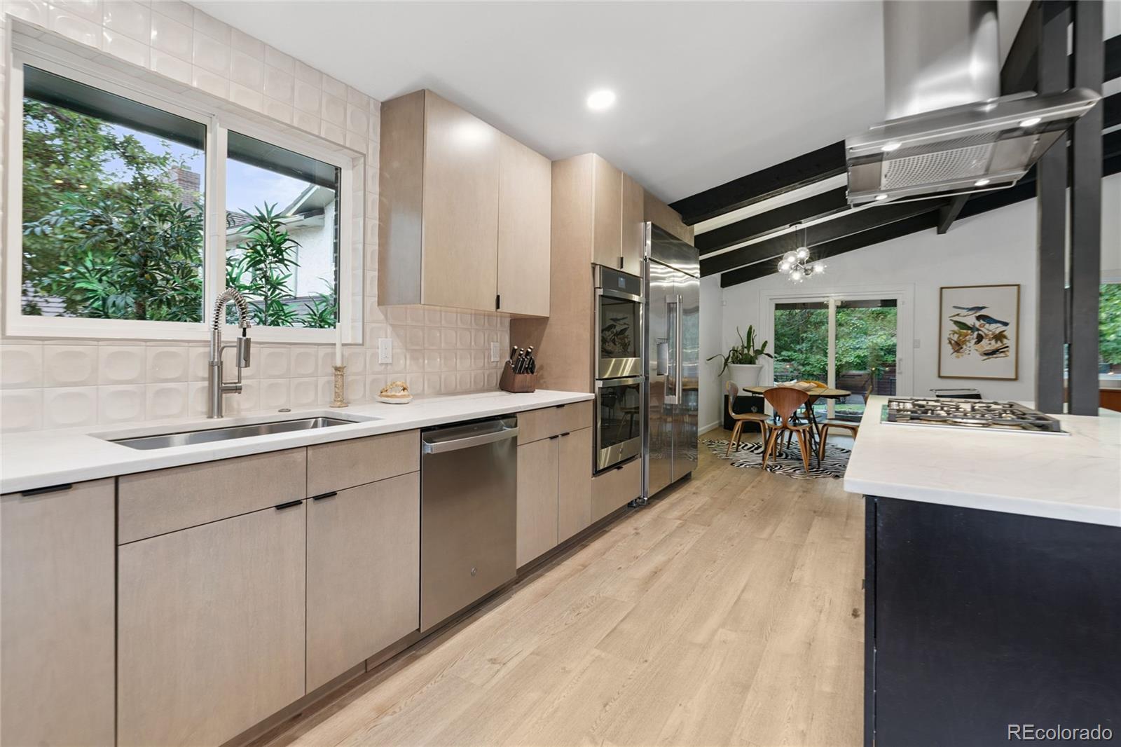 MLS Image #8 for 10000 e ohio avenue,denver, Colorado