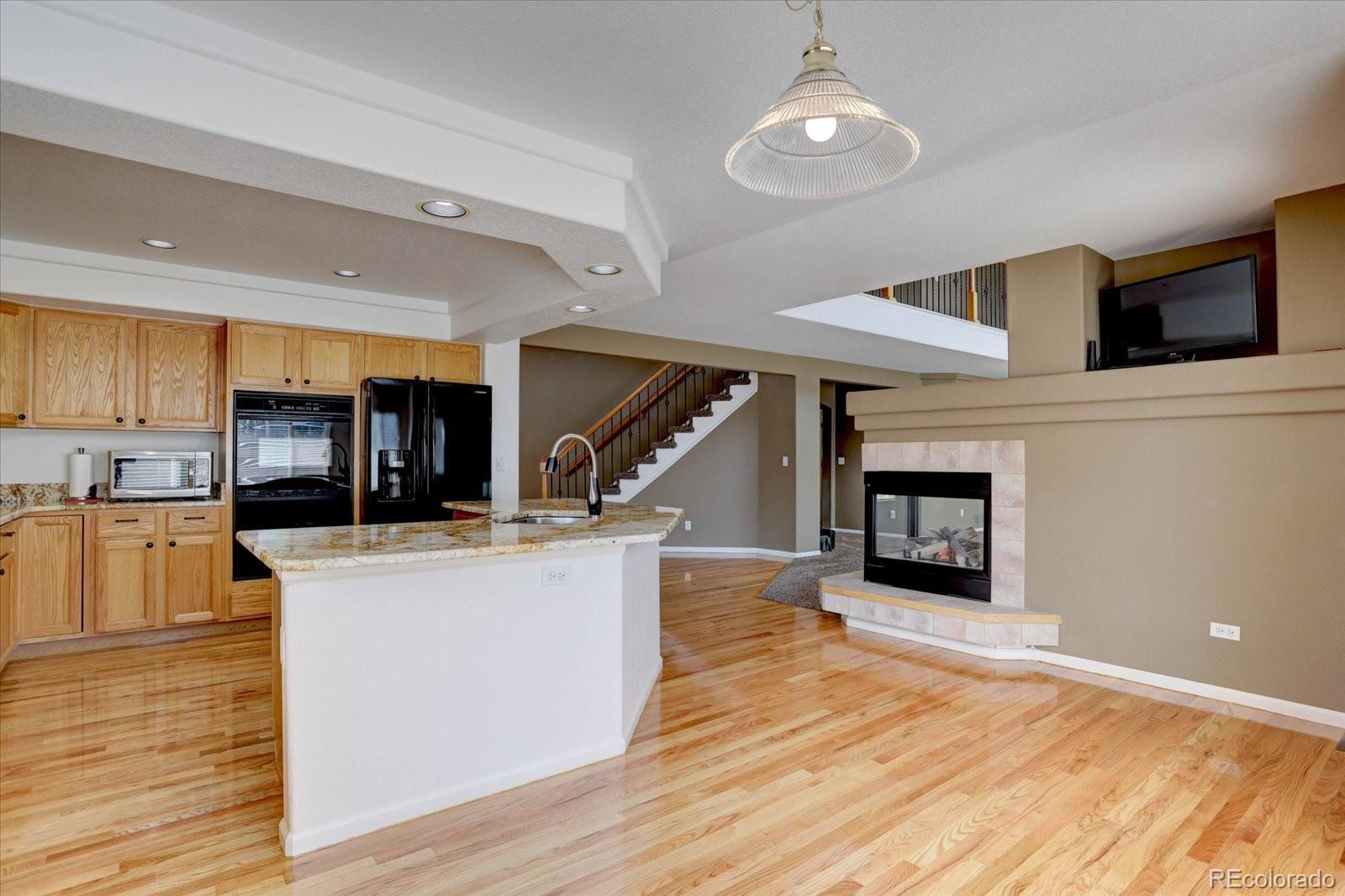 MLS Image #10 for 18875 e 43rd avenue,denver, Colorado