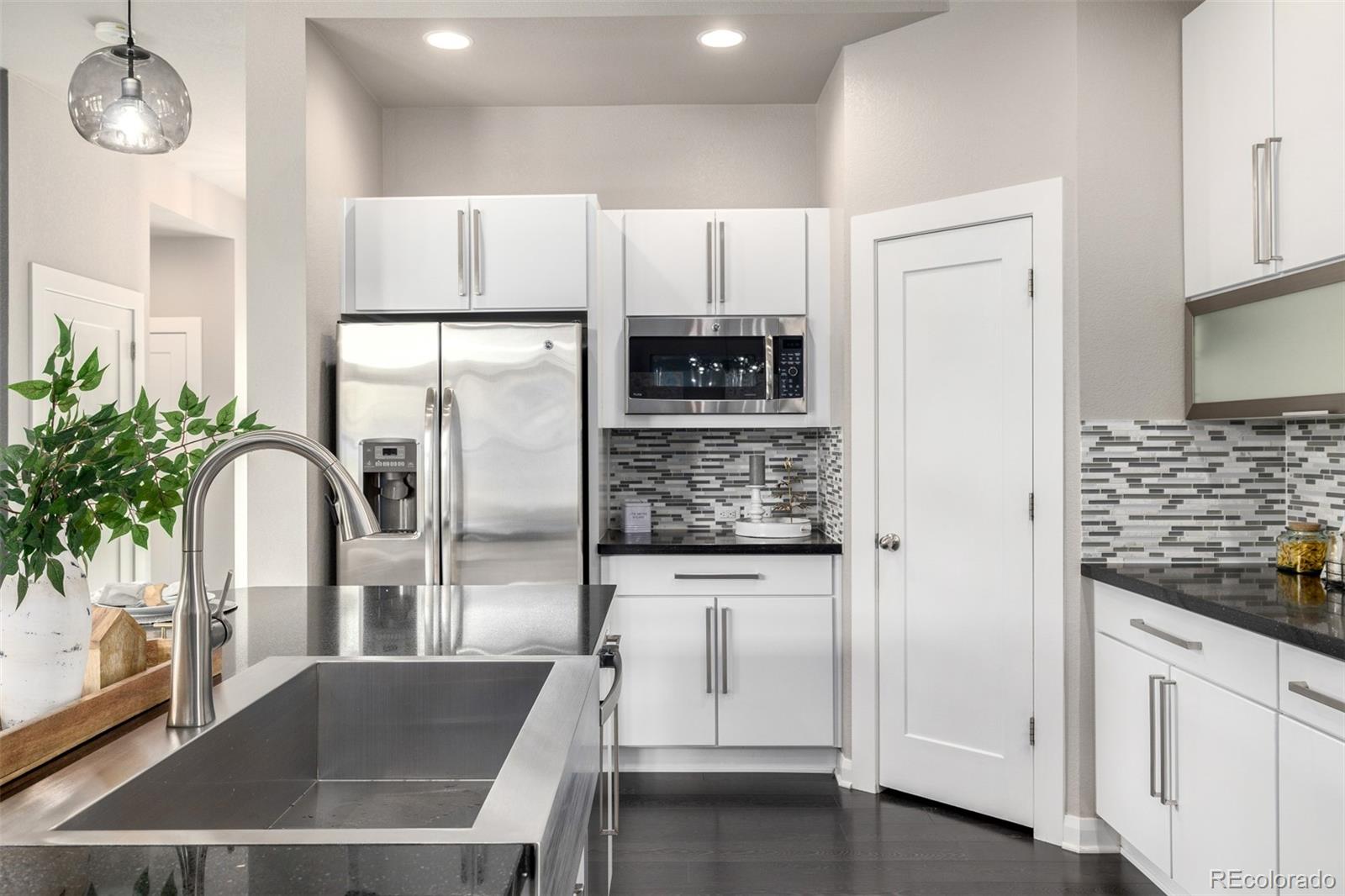 MLS Image #12 for 1813 w 67th avenue,denver, Colorado