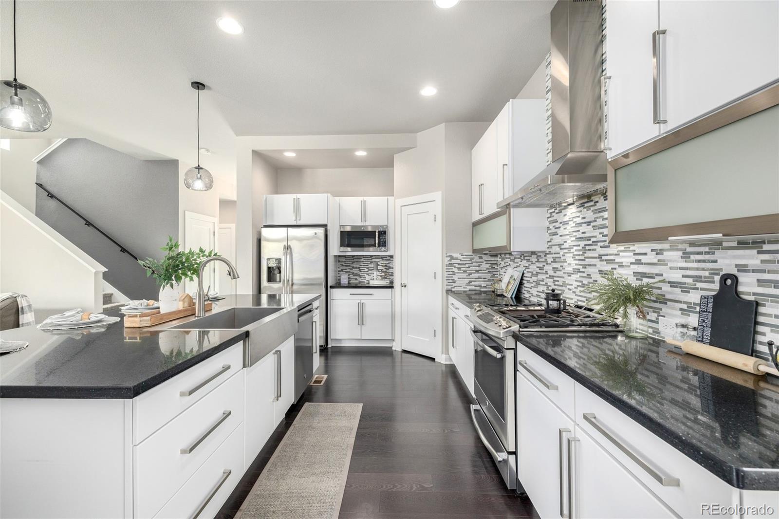 MLS Image #9 for 1813 w 67th avenue,denver, Colorado