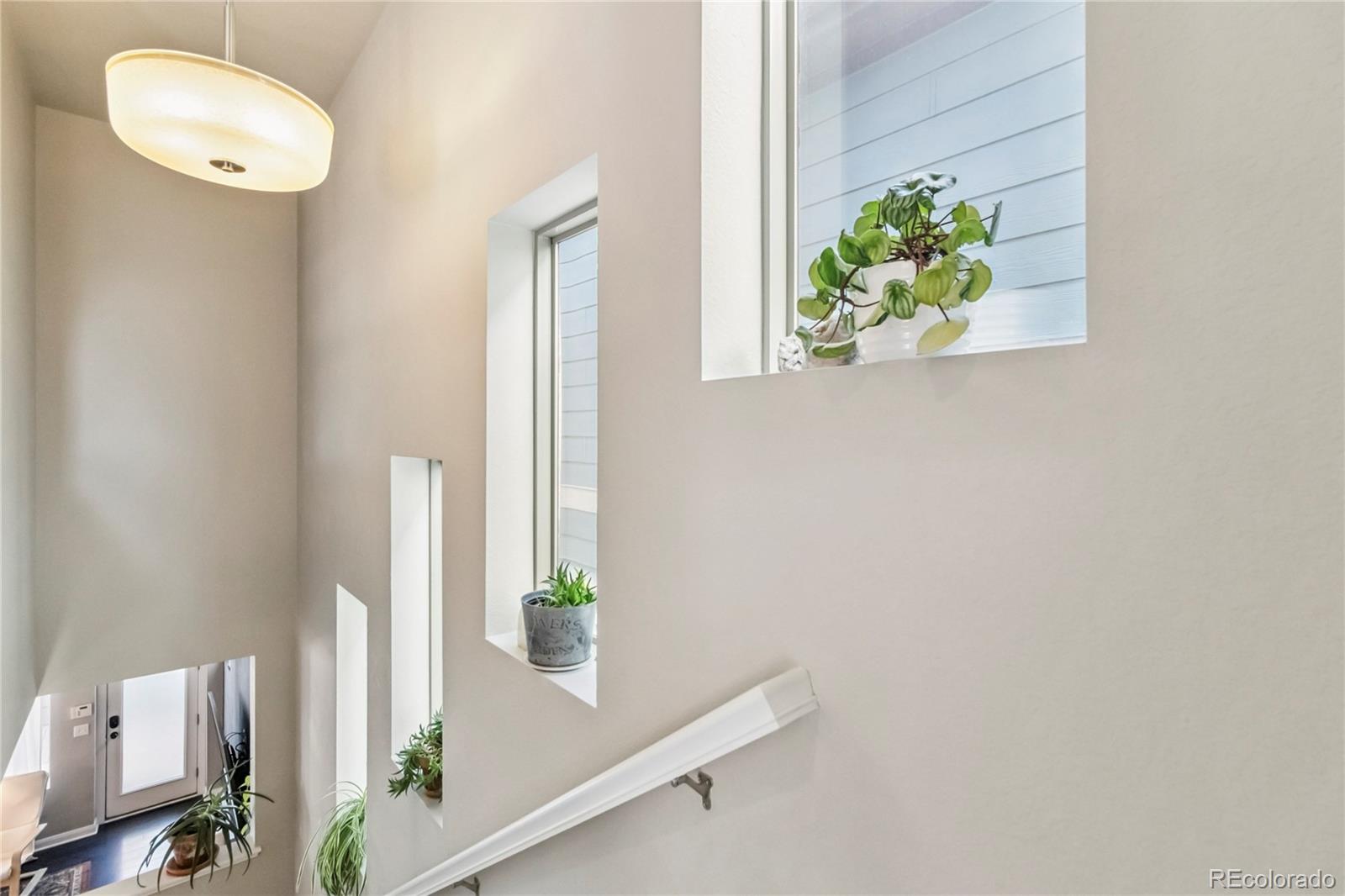 MLS Image #19 for 6721  alan drive,denver, Colorado