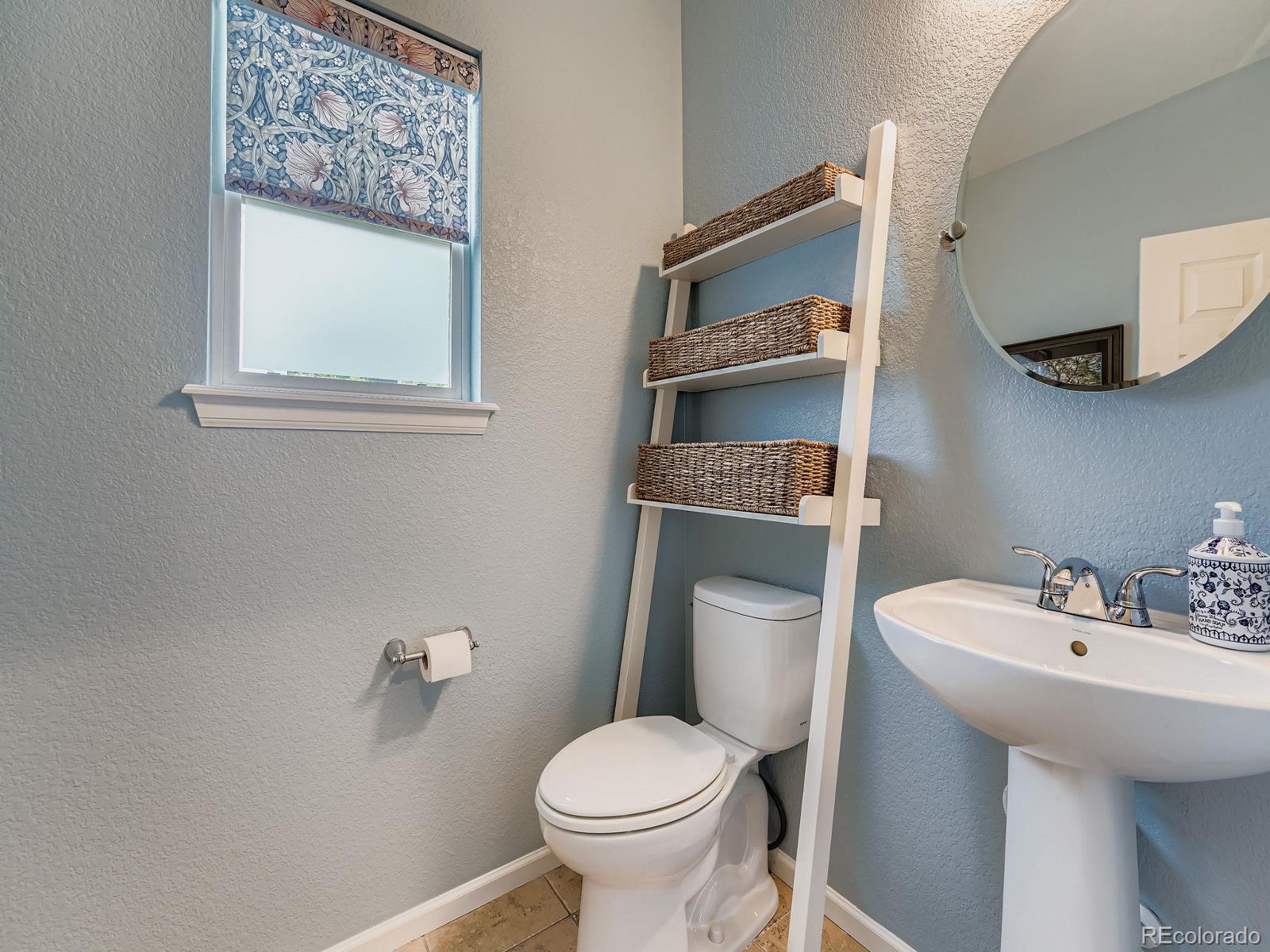 MLS Image #14 for 11895 s breeze grass way,parker, Colorado