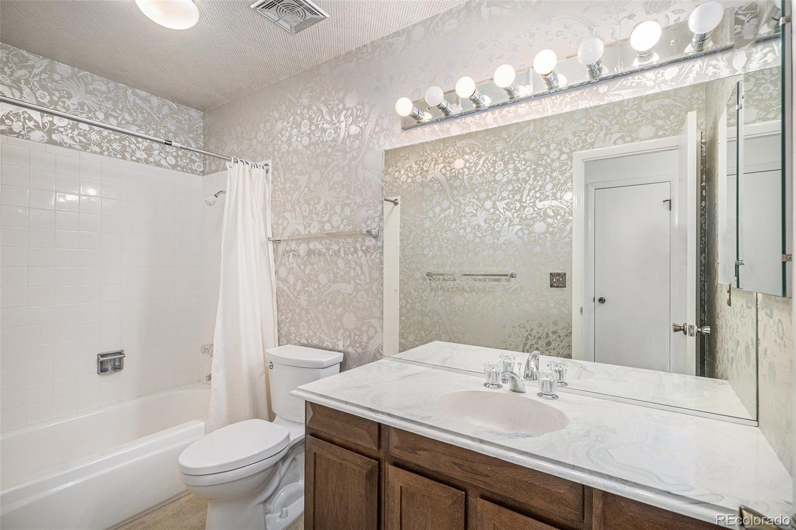 MLS Image #21 for 6987 e girard avenue,denver, Colorado