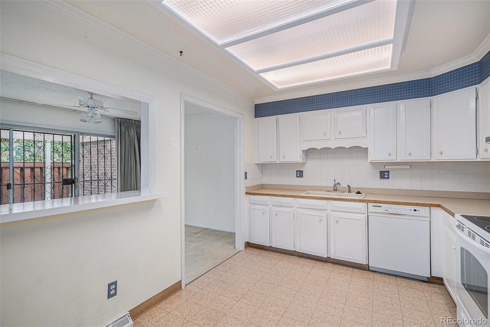 MLS Image #7 for 6987 e girard avenue,denver, Colorado