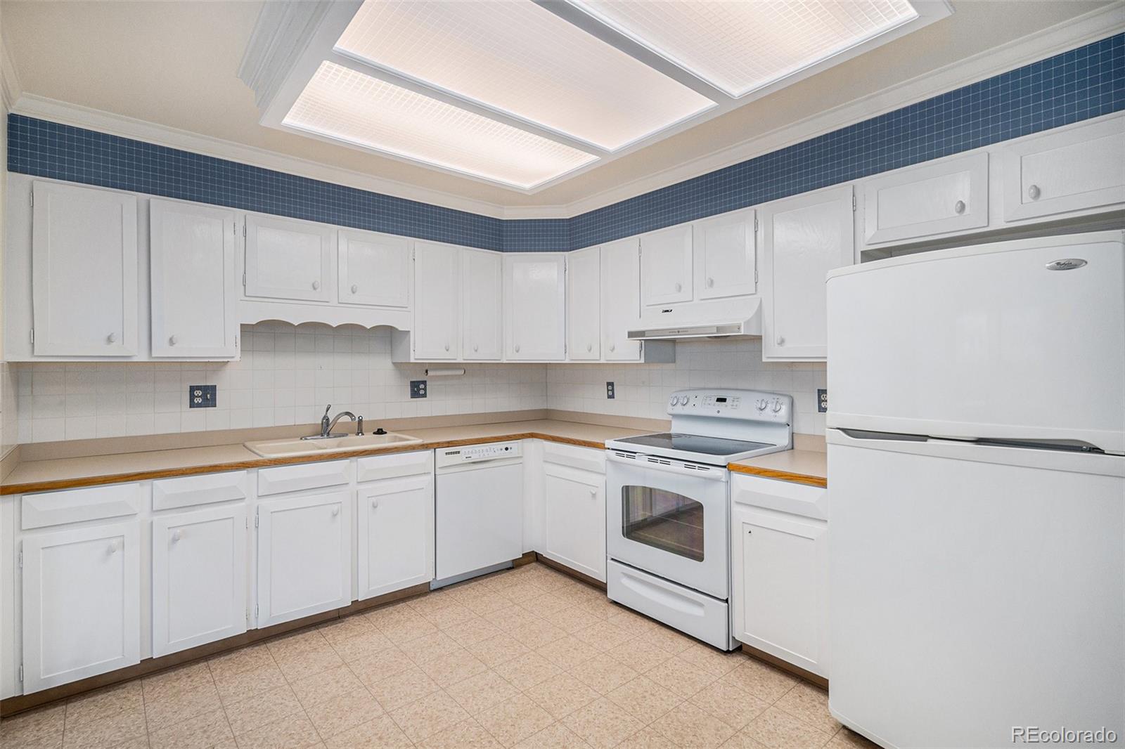 MLS Image #9 for 6987 e girard avenue,denver, Colorado
