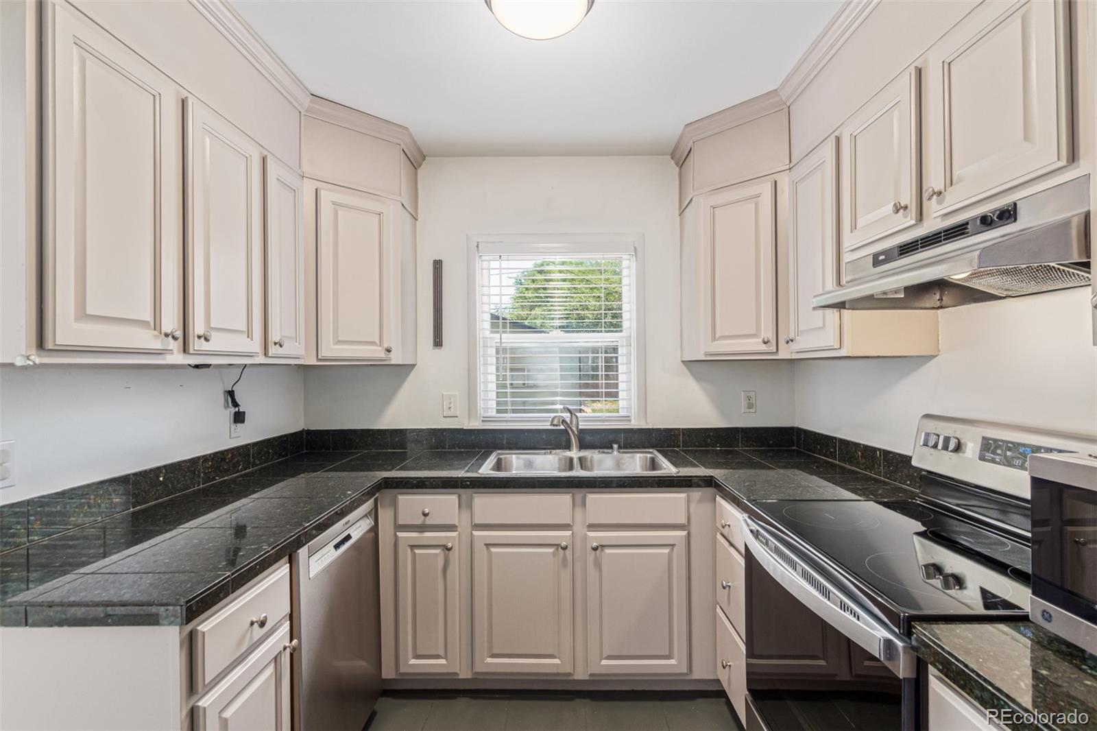 MLS Image #17 for 1224  jamaica street,aurora, Colorado