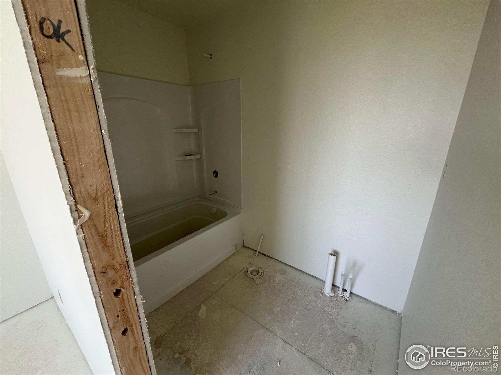 MLS Image #10 for 3804  pinnacles court,evans, Colorado