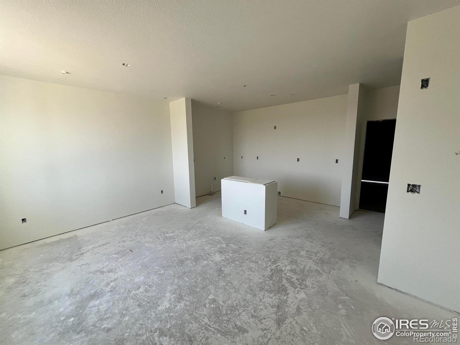 MLS Image #3 for 3804  pinnacles court,evans, Colorado