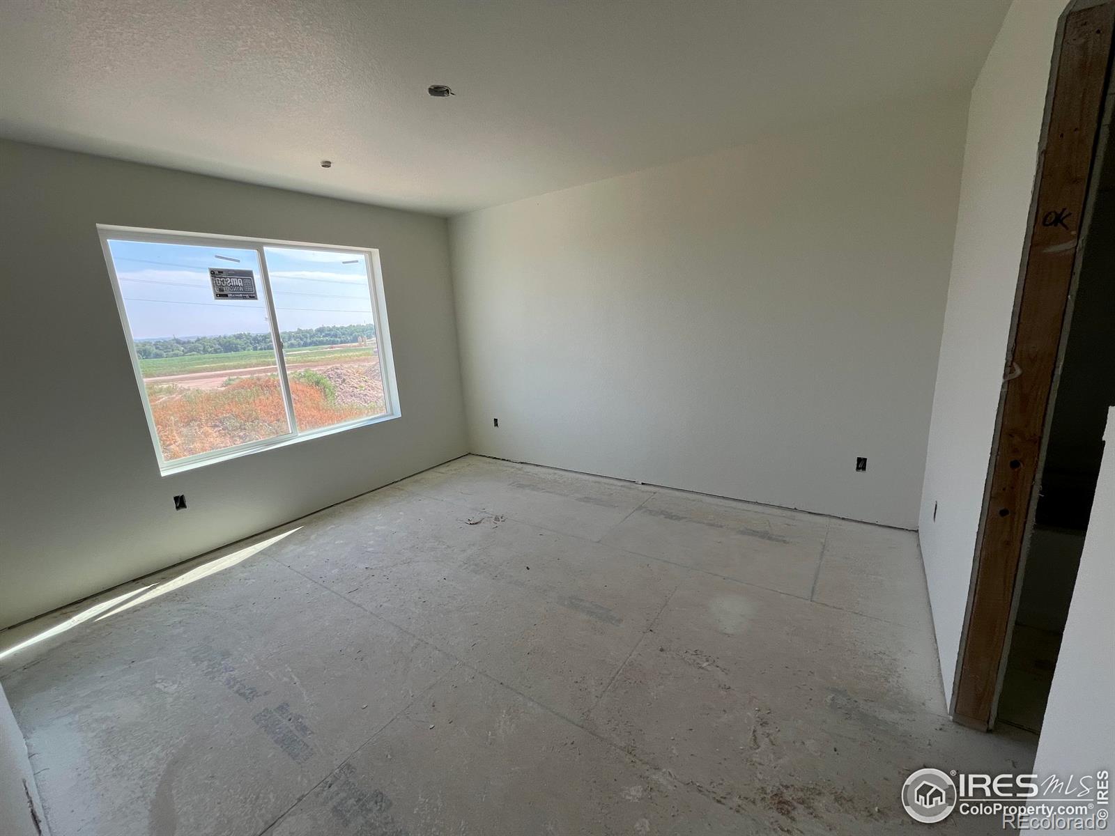 MLS Image #8 for 3804  pinnacles court,evans, Colorado